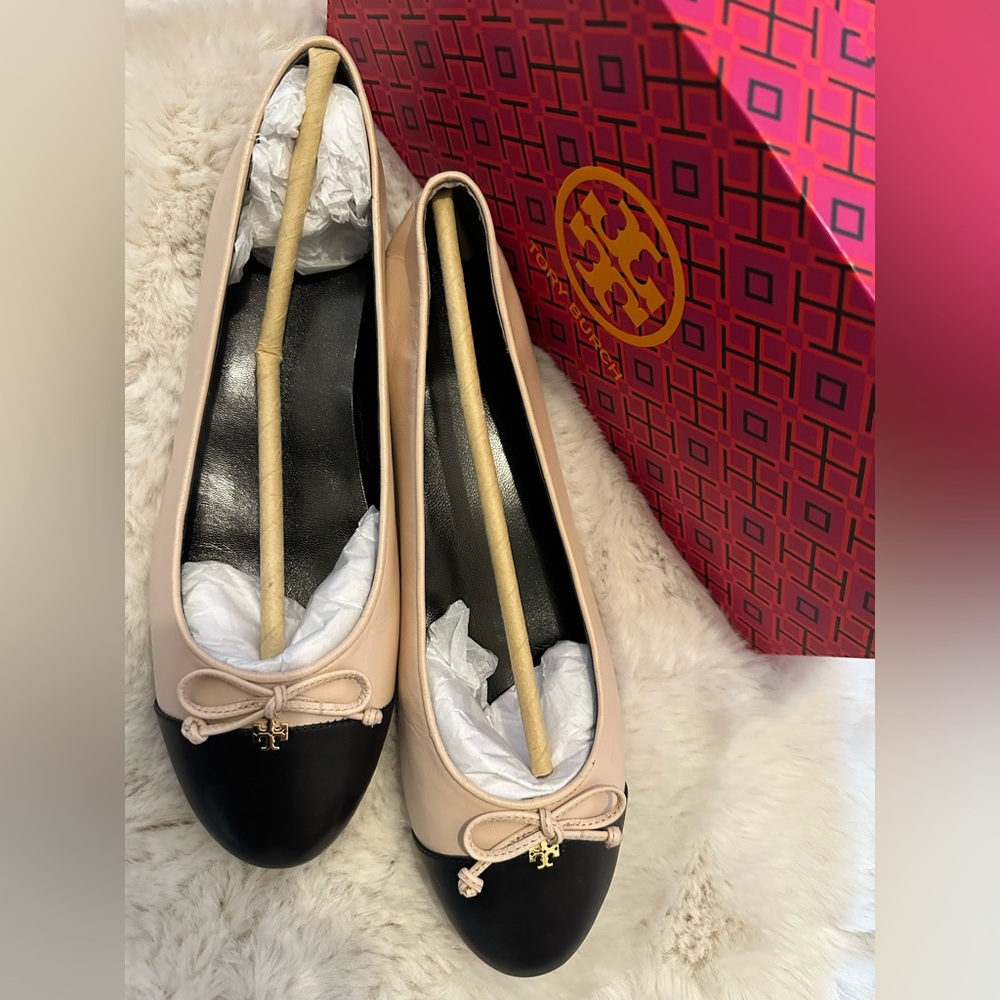 Tory burch Leather Flats